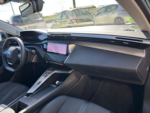 PEUGEOT 308 ALLURE 1.2 E-THP AUTO SPANISH LHD IN SPAIN 16000 MILES SUPERB 2023